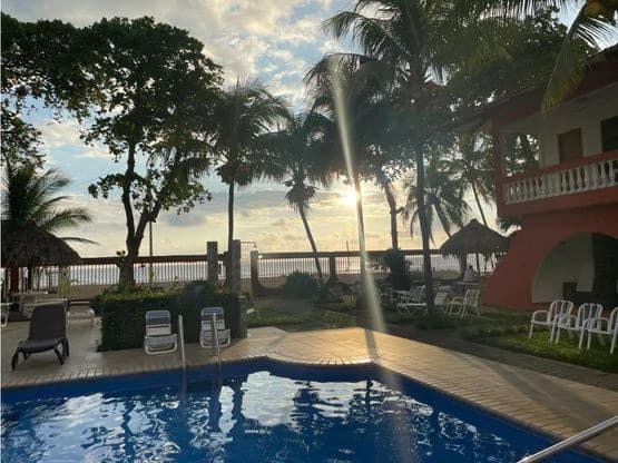 BEACH FRONT HOTEL JACO