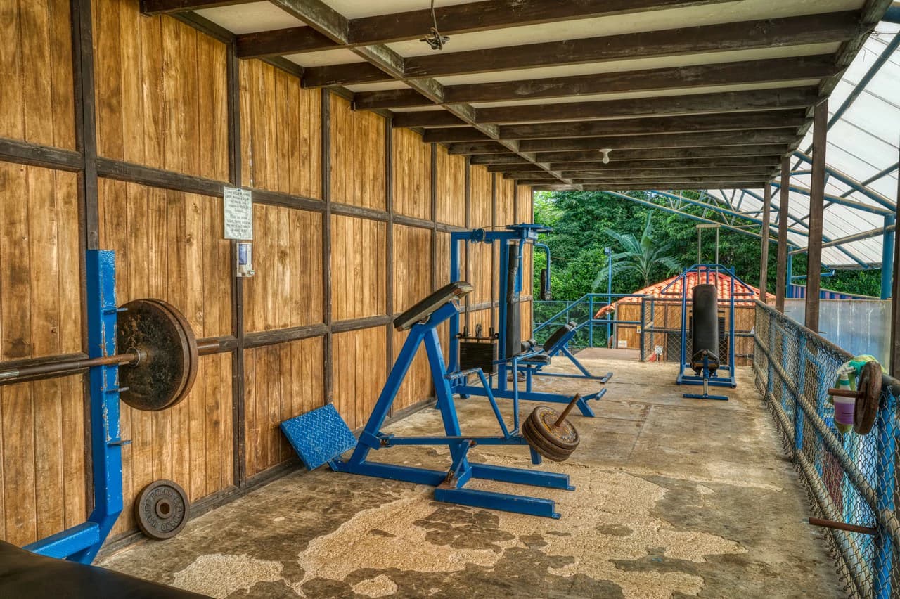 THRIVING SPORTS AND COMMERCIAL BUSINESS WITH OWNER FINANCING OPTION: Rincon Uvita - photo 32