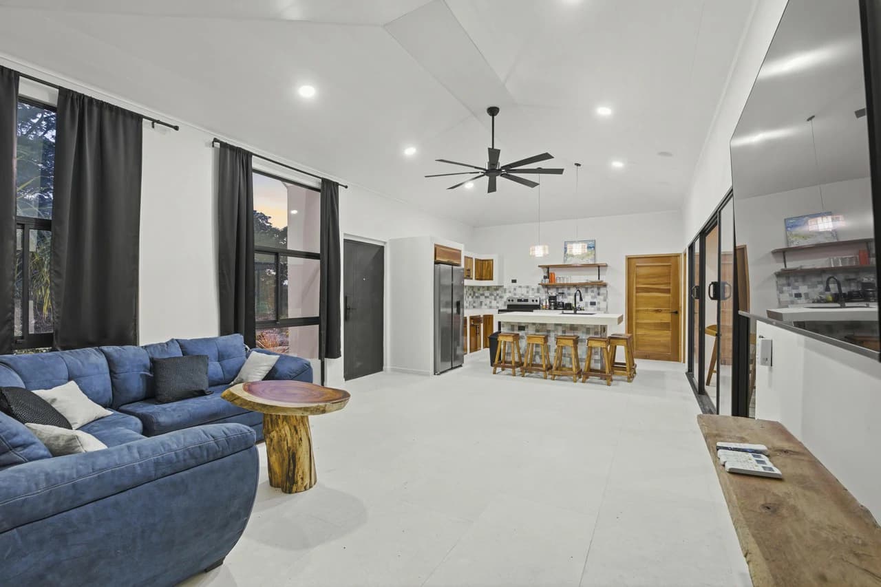 Casa Iguana: Modern 3 Bedroom Pool Home for Sale in Tamarindo, Costa Rica - photo 2