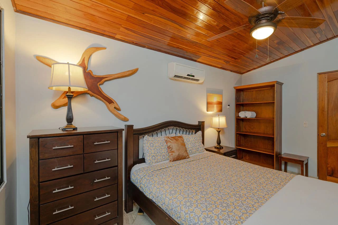 Casa Serenidad, Nature Lover's Dream Villa: Mountain House For Sale in Manuel Antonio - photo 13