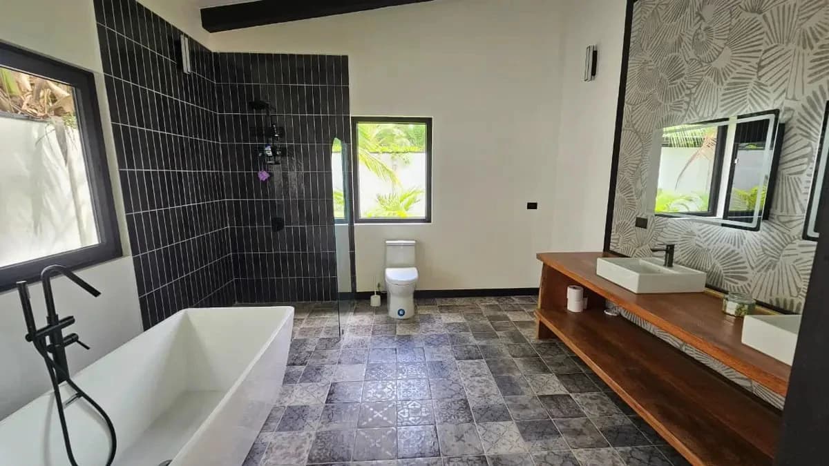 ID 1054: Playa Negra Guest House - Modern 2 Bedroom Home with Pool - photo 11