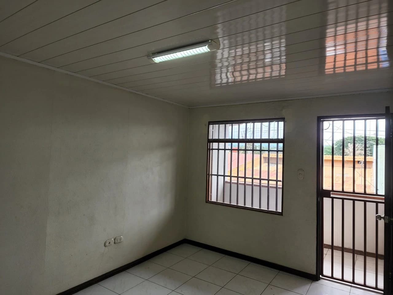 Mixed Use Building For Sale in Centro - photo 25