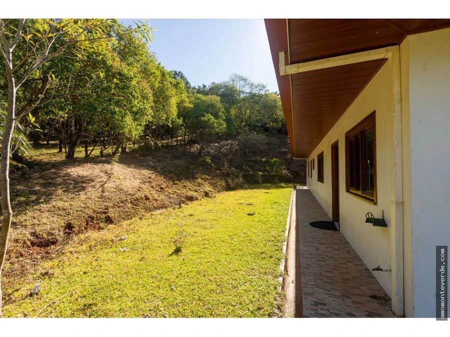5-Acre Property with 2 Houses and Stunning Nicoya Gulf Views CE0324: 5-Acre Monteverde Retreat with Two Homes and Stunning Gulf of Nicoya Views – Ideal for Eco-Projects or Private Living - photo 3