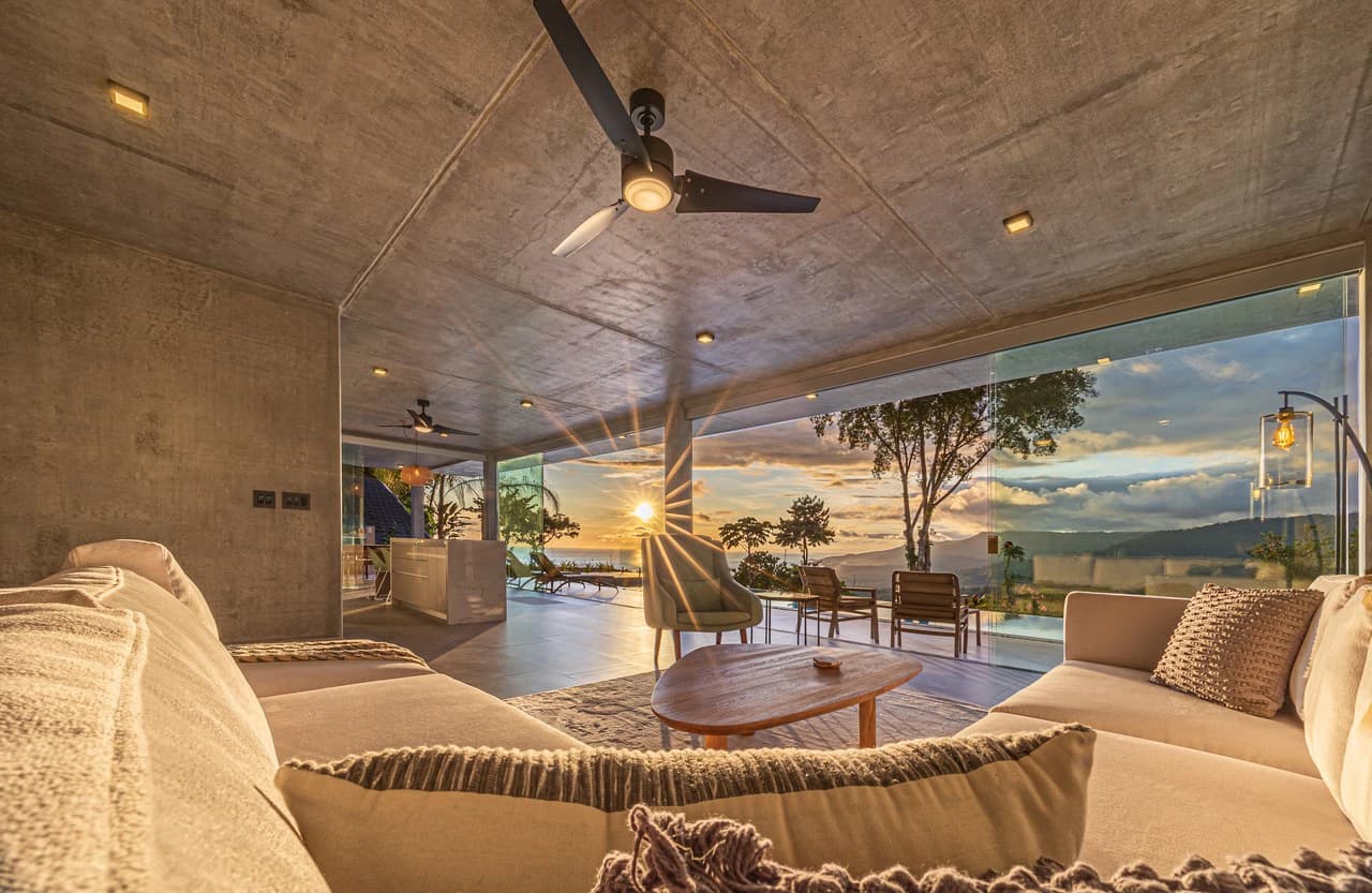 A True Estate Beyond Compare, Ocean Views For Miles: Mountain House For Sale in Uvita - photo 13