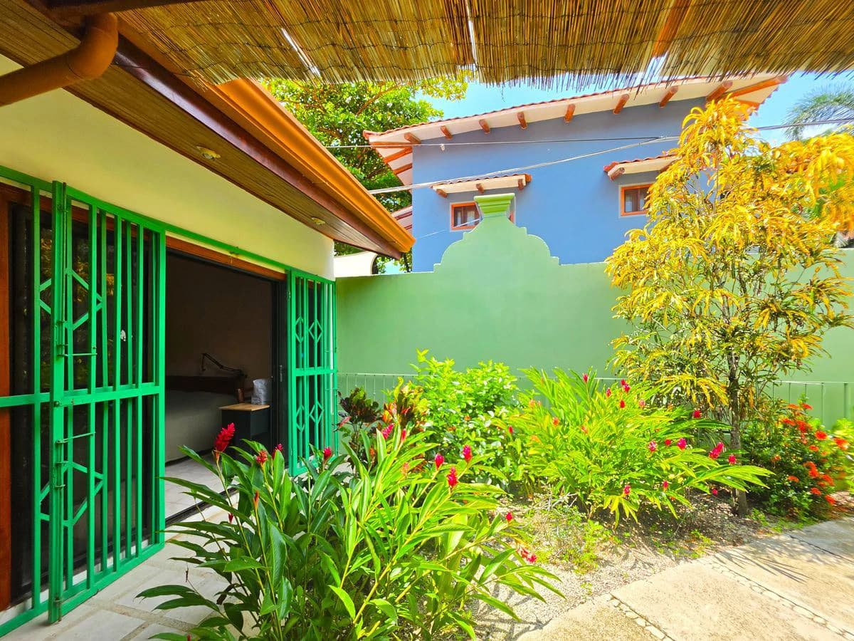 Casa Julia: A Rare Opportunity in the Heart of Sámara – Home with Commercial Space or Expansion Potential - photo 28