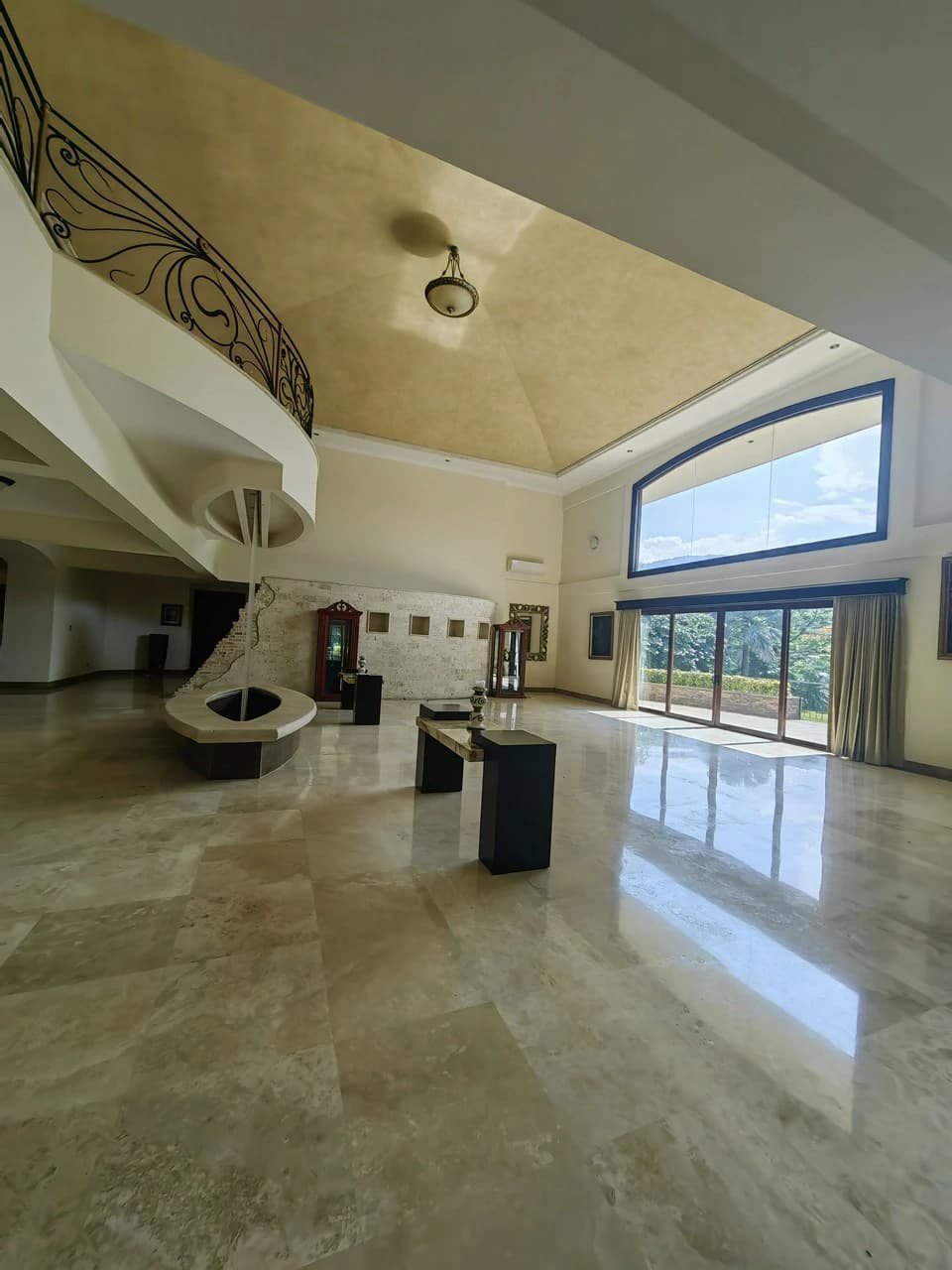 Mansion en venta Escazu: Mansion for sale in Escazu - photo 3