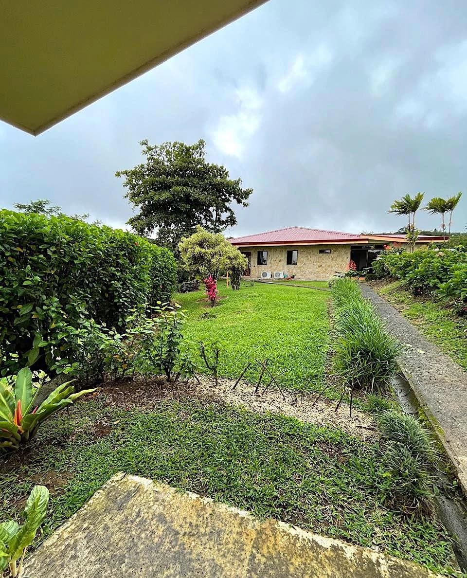 VILLA PIETRA: CAPTIVATING LAKE ARENAL ESTATE WITH GUEST CASITA - photo 48
