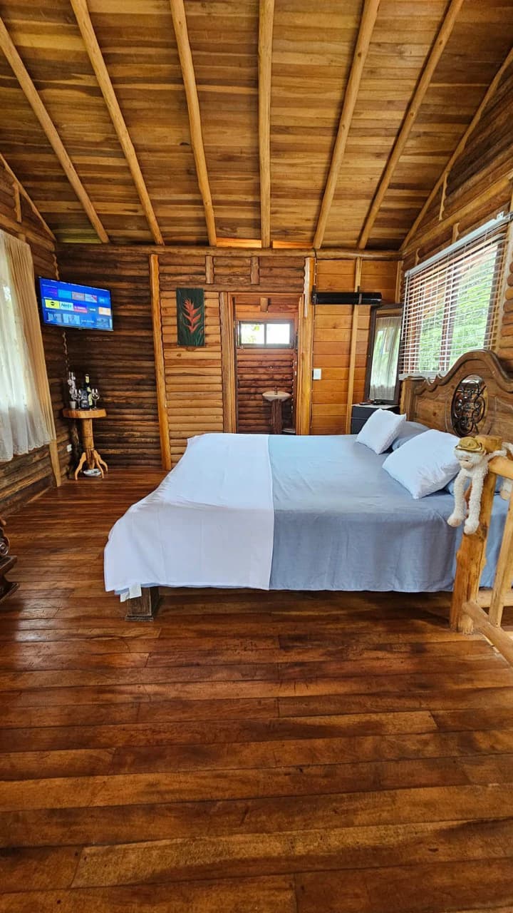 Costa Rica Tropical Home for Sale | Private River Access + Pool + 1,154 m² | Near La Fortuna - photo 12