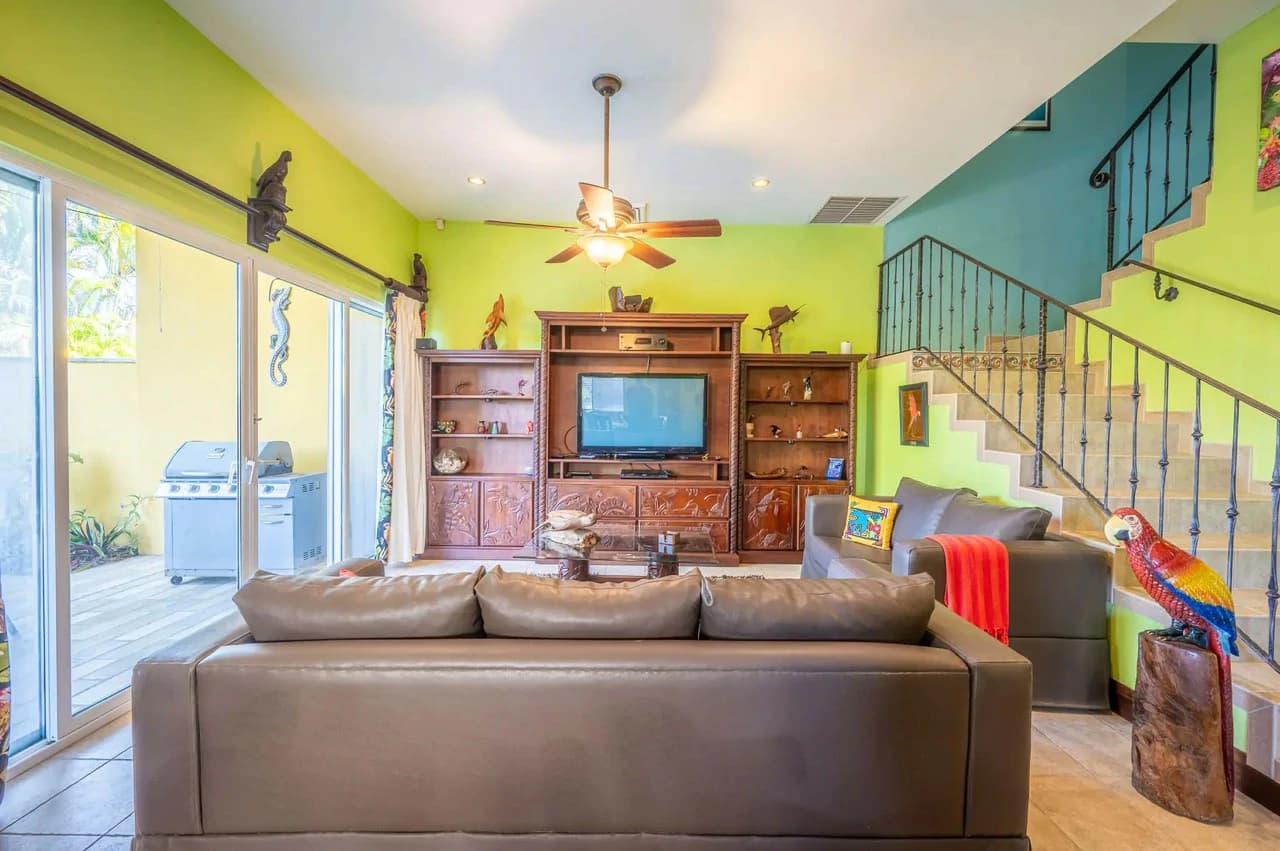 Peaceful and Secure 3BR Condo with Private Pool in Las Lomas - photo 13