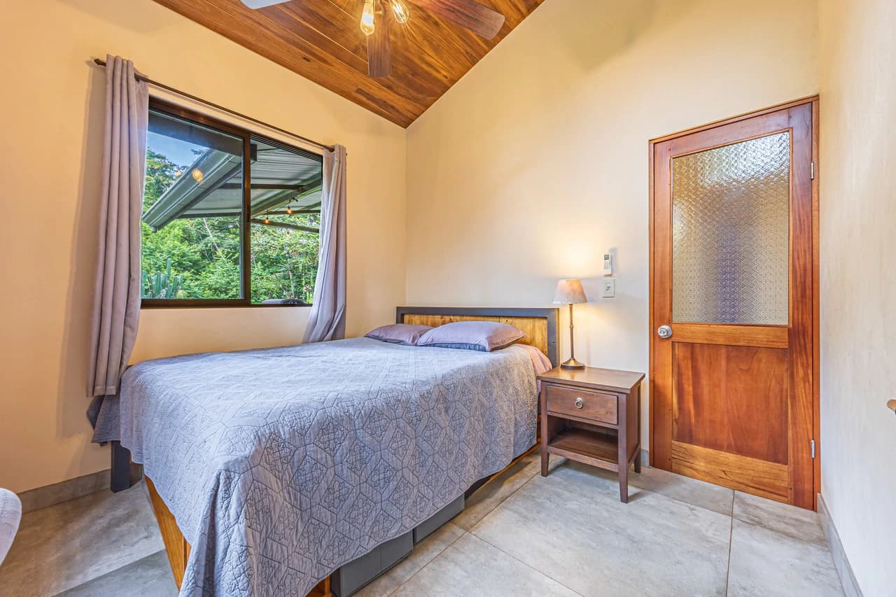 Tropical Hideaway – 7 Acres of Secluded Riverfront with a 3-Bedroom Home: Mountain House For Sale in Bahía Ballena - photo 21