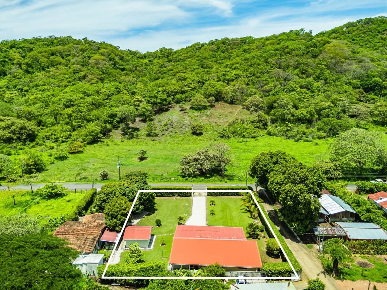 Casa Campo: Quiet Countryside Home Near Beaches - photo 8