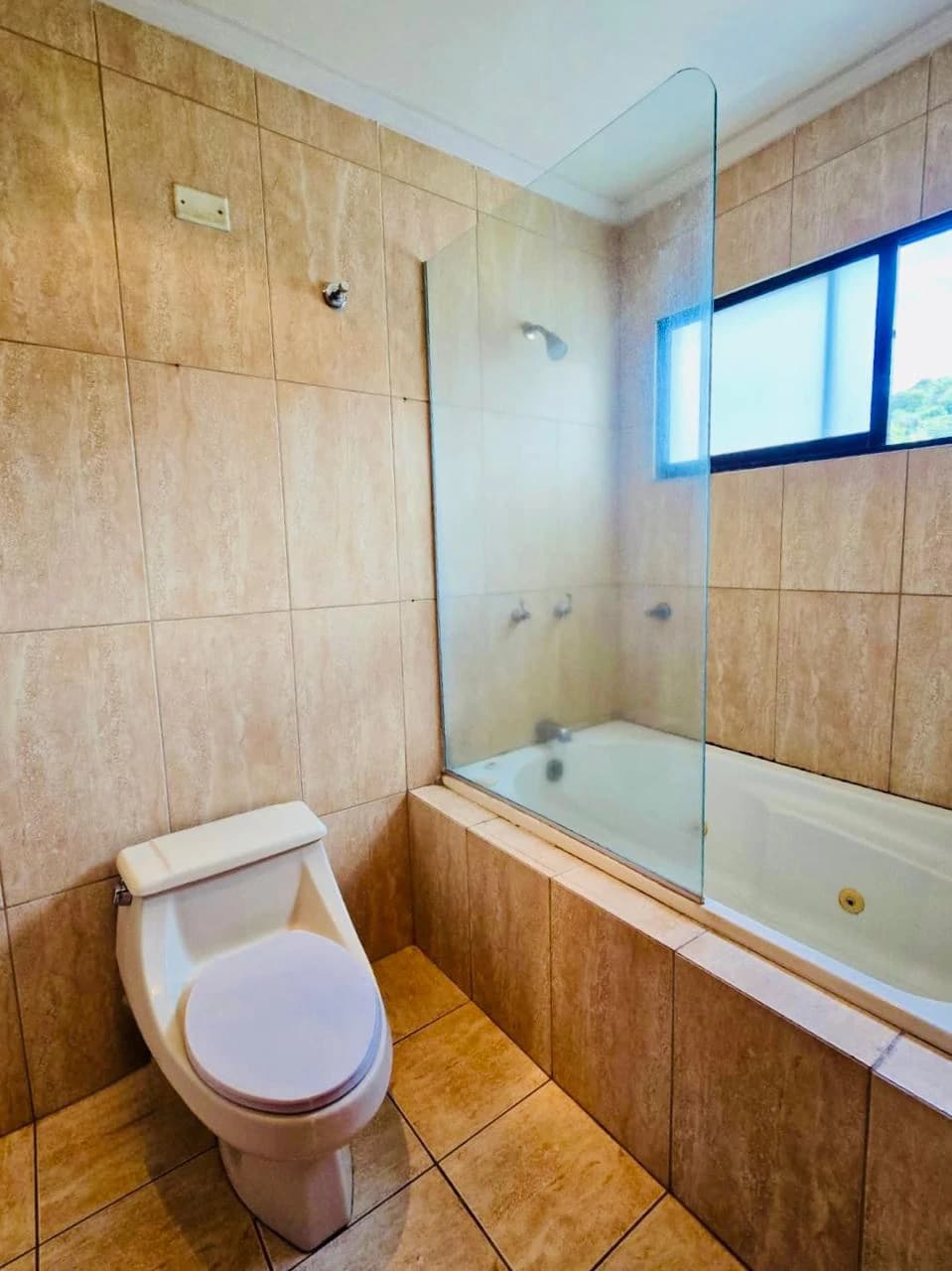 One-Level Apartment for Sale in a Condominium Brasil de Mora San José - photo 4