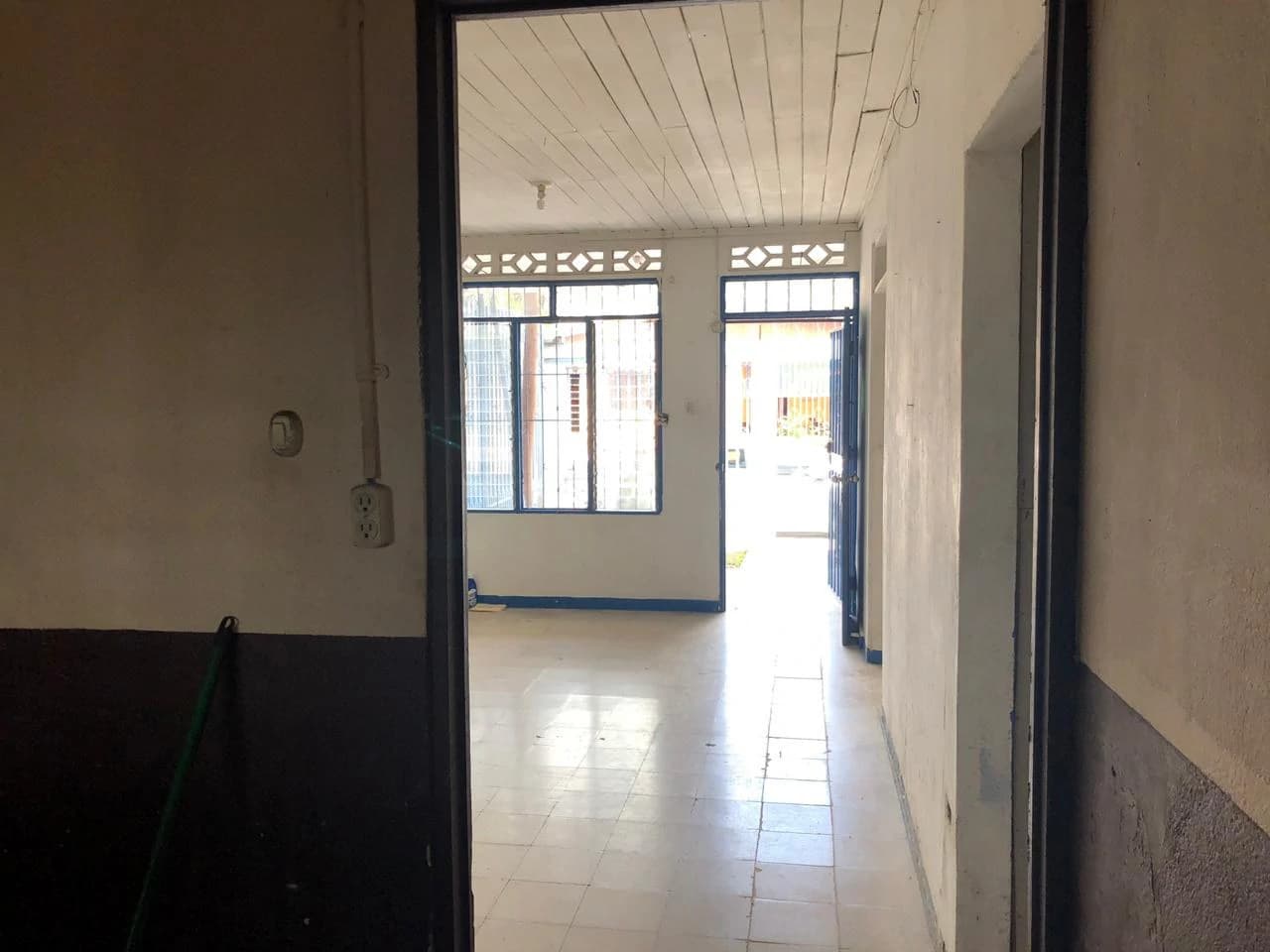 Business Commercial Property in the center of Liberia Home - photo 8