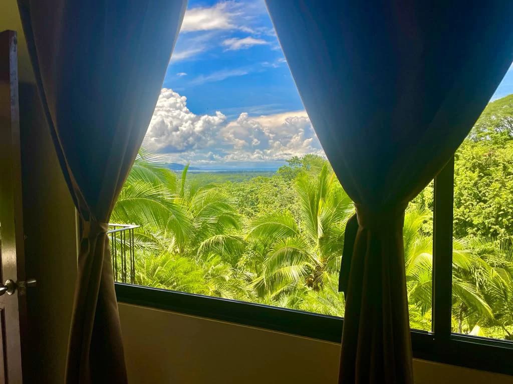 3 houses for sale with ocean views, gardens and mountains Orotina Costa Rica - photo 9