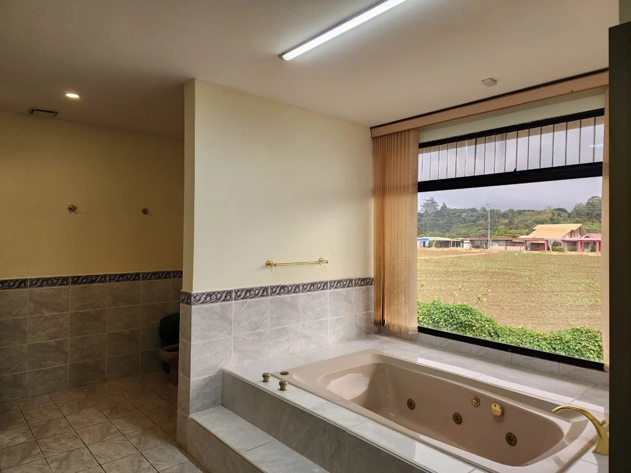 Villa For Sale in San Luis - photo 32
