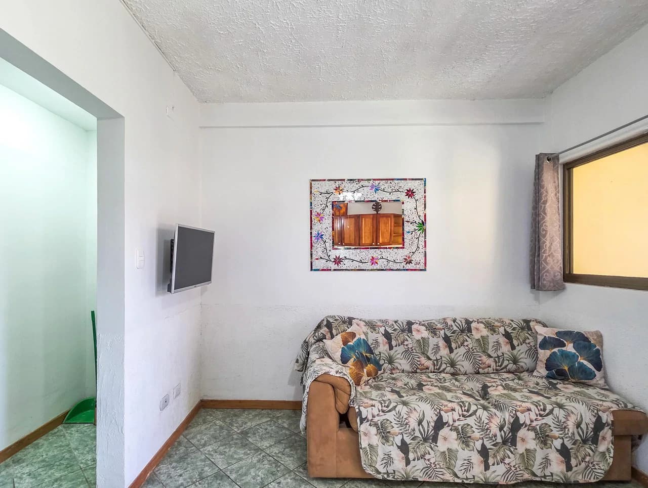 Prime Location 1bed 1bath Condo, Steps From Samara Beach - photo 6