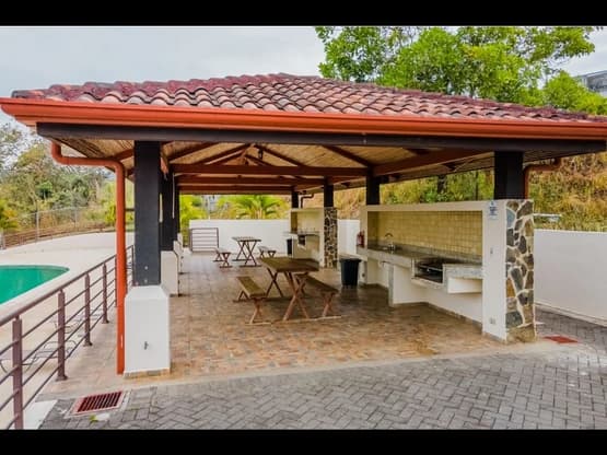 House in Vila de la Colina Condominium - photo 12