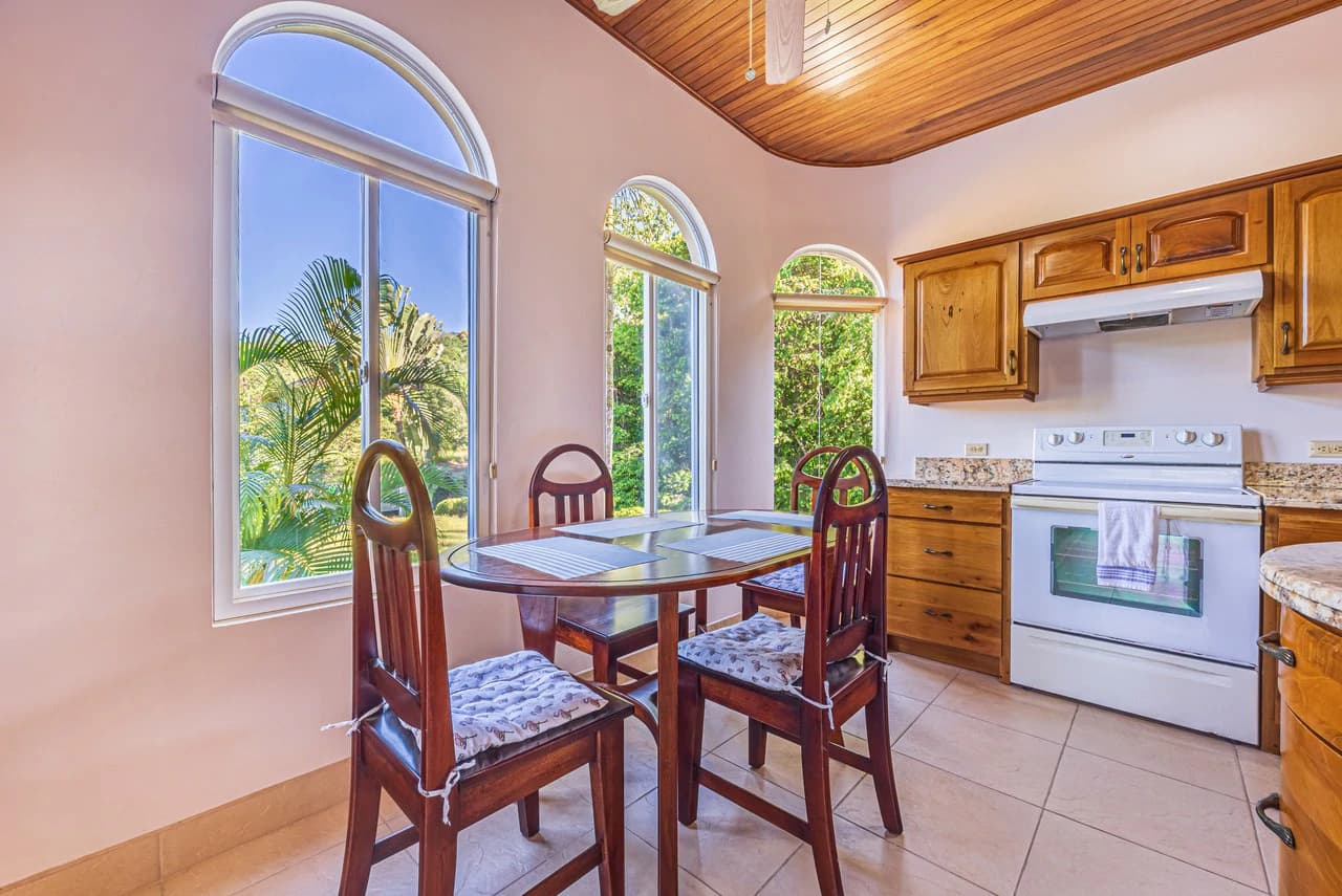 Elegant 3 Bedroom + Office Jungle Home in Puesta Del Sol, Ojochal - photo 29