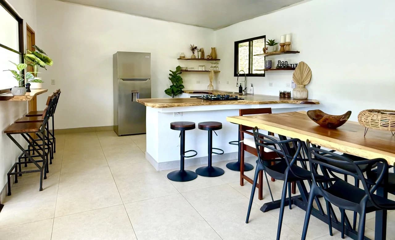 CASA BRISA ABIERTA: Turnkey Tropical Living on the Edge of Cobano $349,950 USD - photo 14