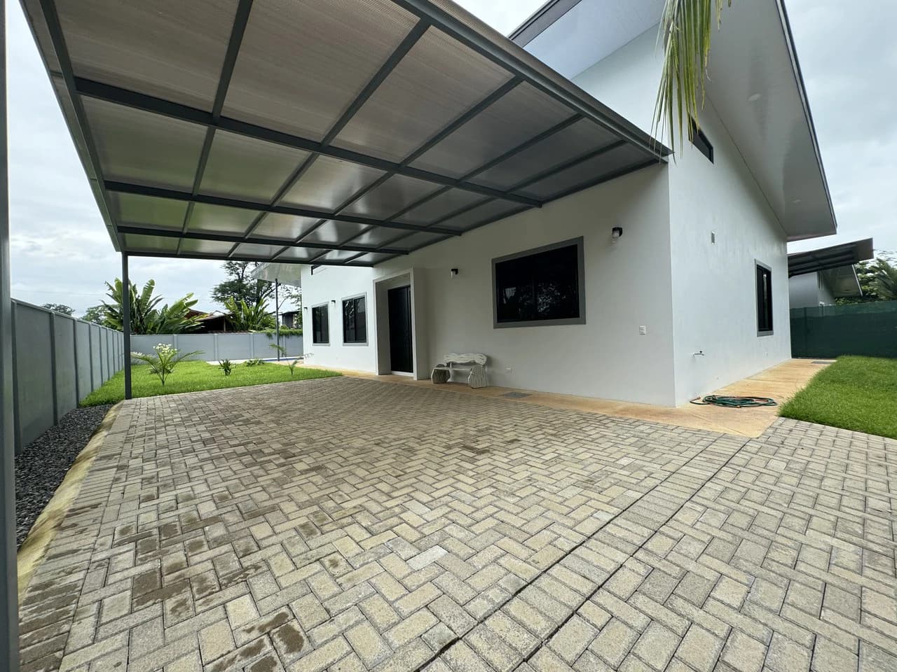 UVITA BEACH RETREAT! CLOSE TO THE BEACH, FAR FROM THE STRESS: House For Sale in Uvita - photo 2