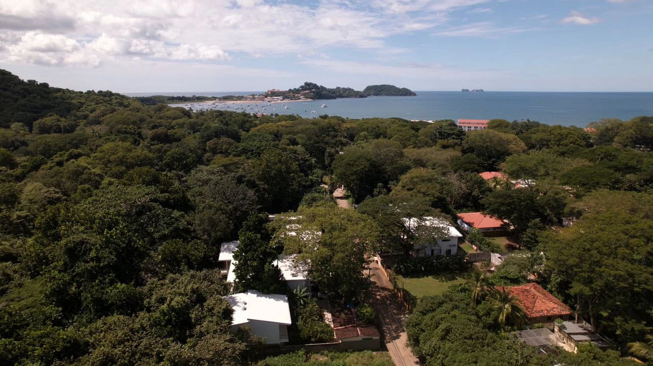 RIVIERA RESIDENCES: 12 Home Community for Sale - Profitable Investment Opportunity 5 min walk to Playa Potrero - photo 4