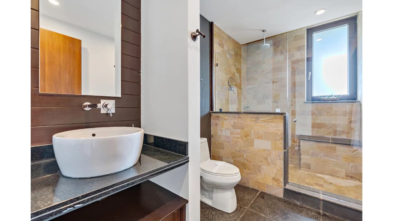 Penthouse: Live in the number one luxury development with private beach in the national reserve of Manuel Antonio - photo 11