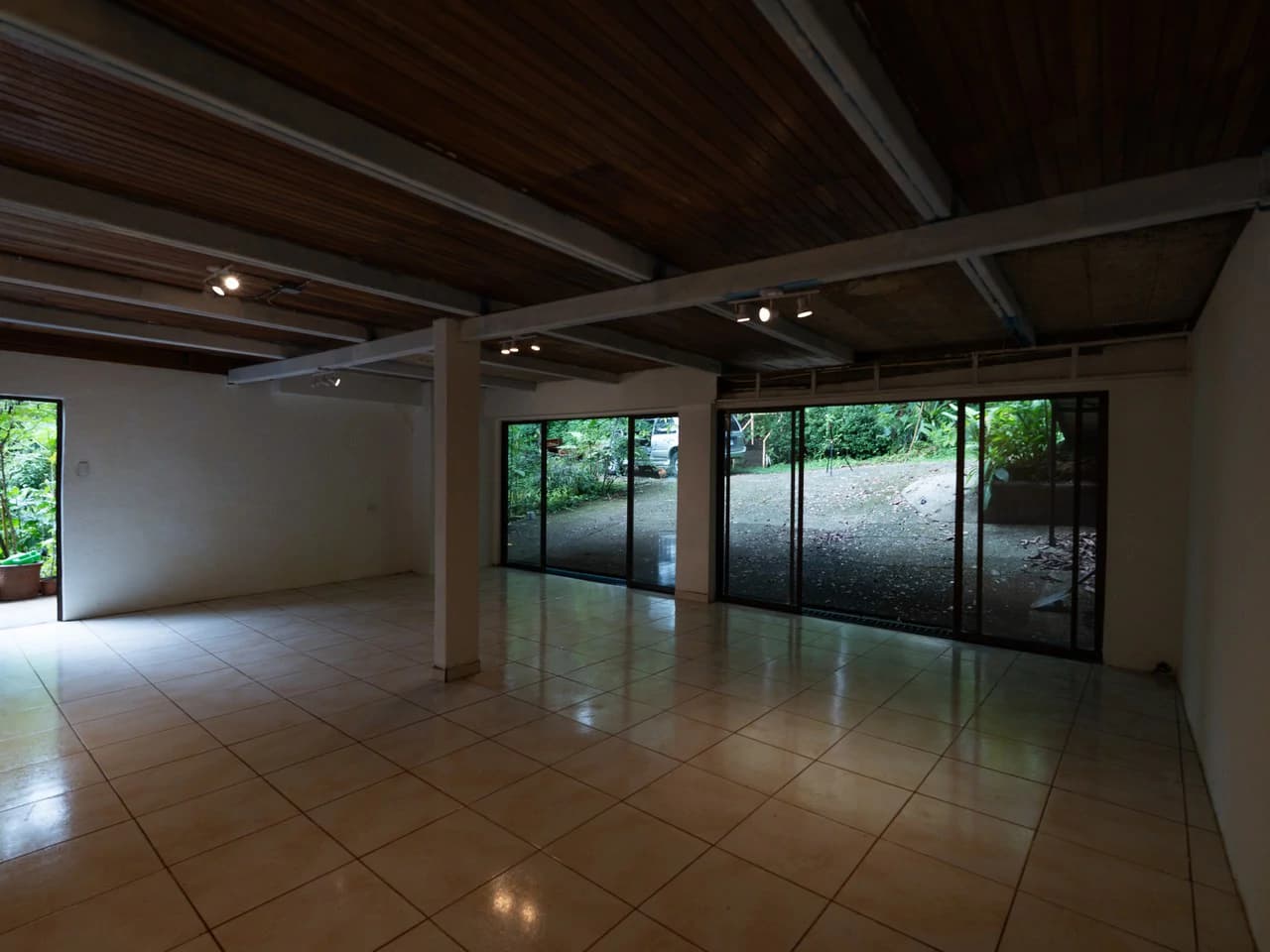 Prime Location 2 Bedroom House Observation Deck - photo 42