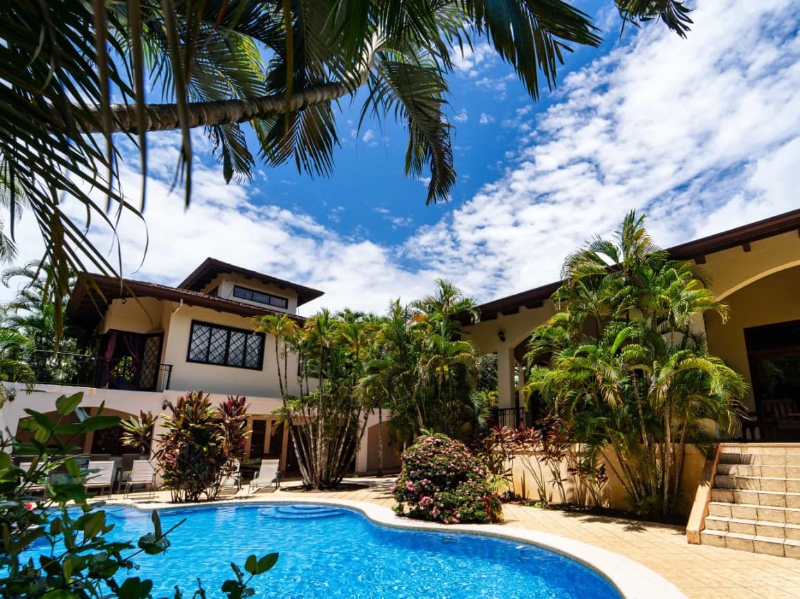 Oasis - Tropical Haven with Two Homes in Carrillo - photo 4
