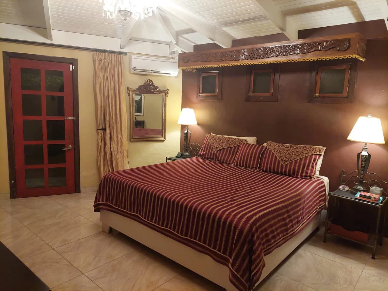 Hospitality At Its Finest: Turnkey Luxury Retreat: Lakeside Boutique Hotel & Eco-Sanctuary - photo 12