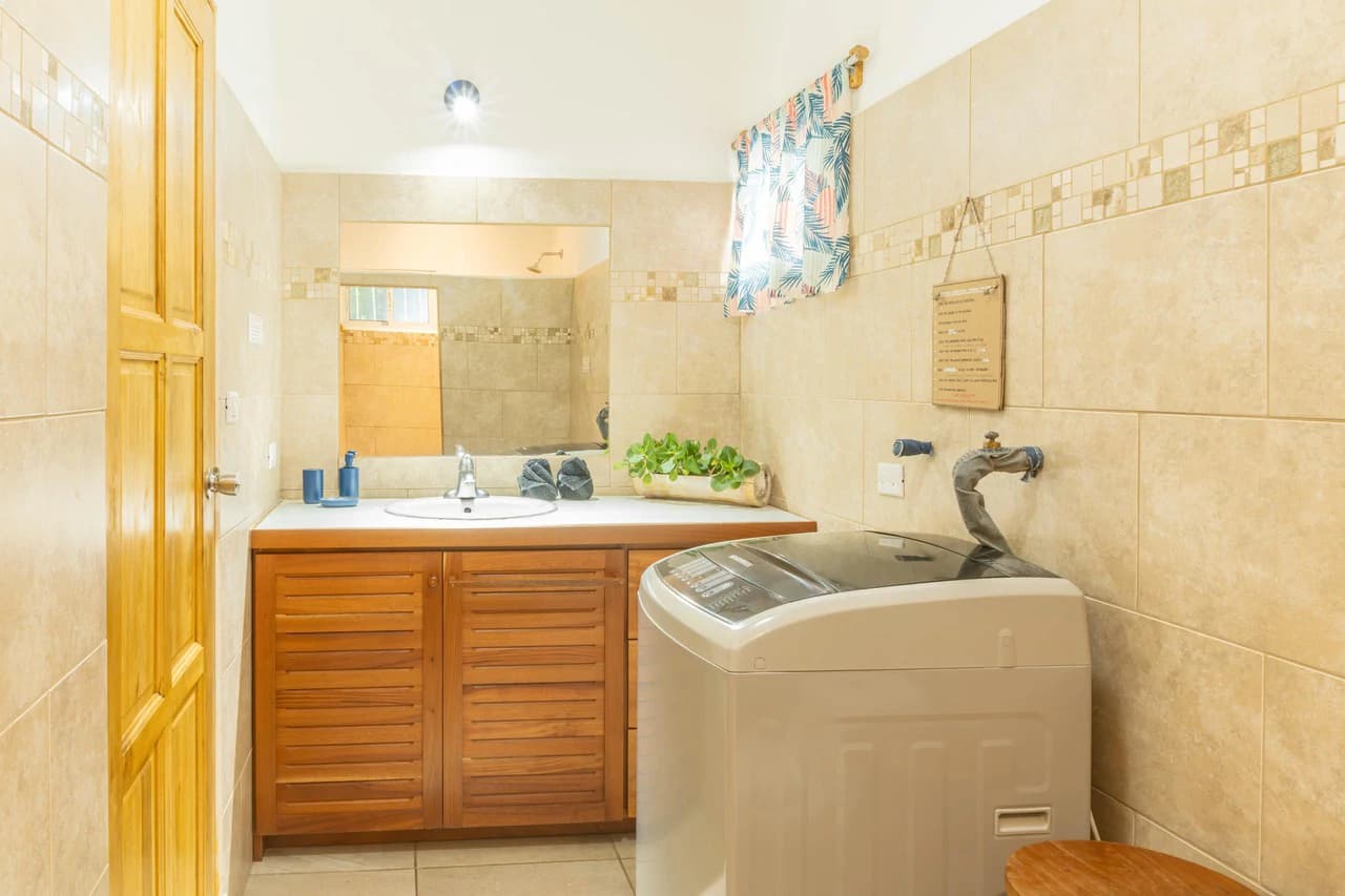 Casa Ceiba: Turnkey Investment Walking Distance to Beach - photo 6