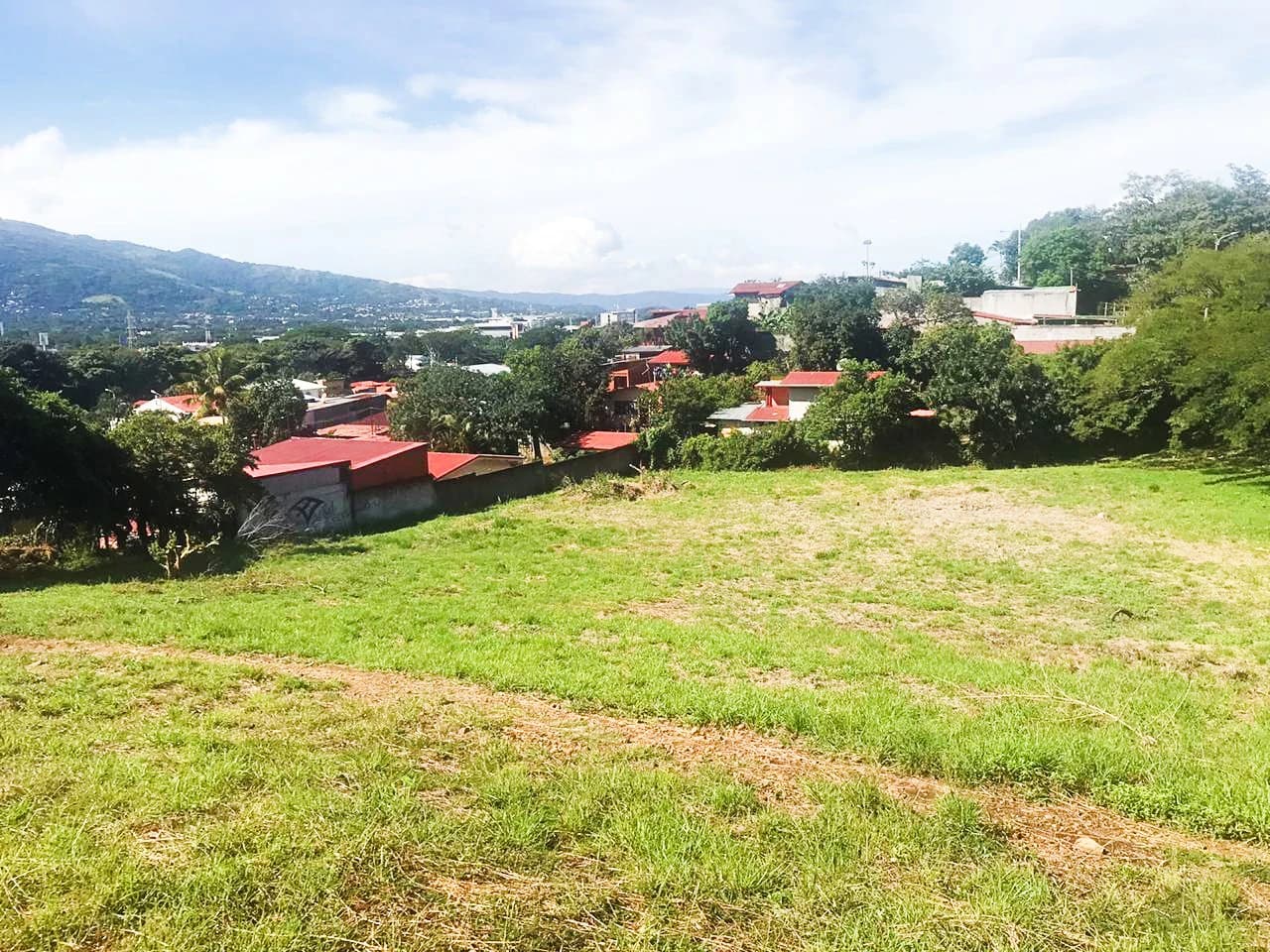 Property for sale in Santa Ana with mixed use such as paddle tennis courts, church and others Costa Rica - photo 6
