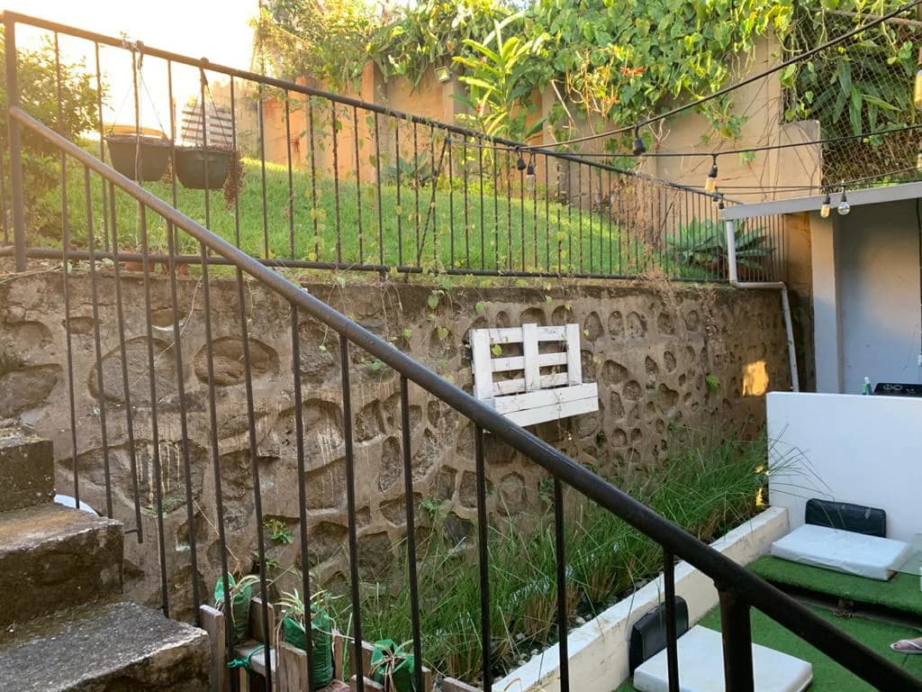 Building in Los Yoses - Three-level ready-to-operate - photo 11