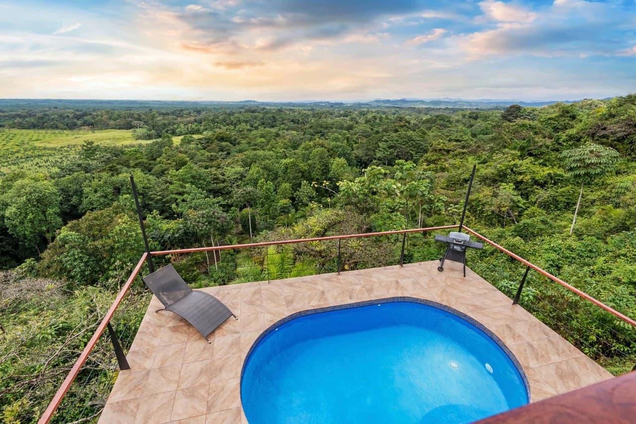 Casa Sol: Exceptionally Private Home with Panoramic Ocean, Mountain & Sunset Views - photo 32