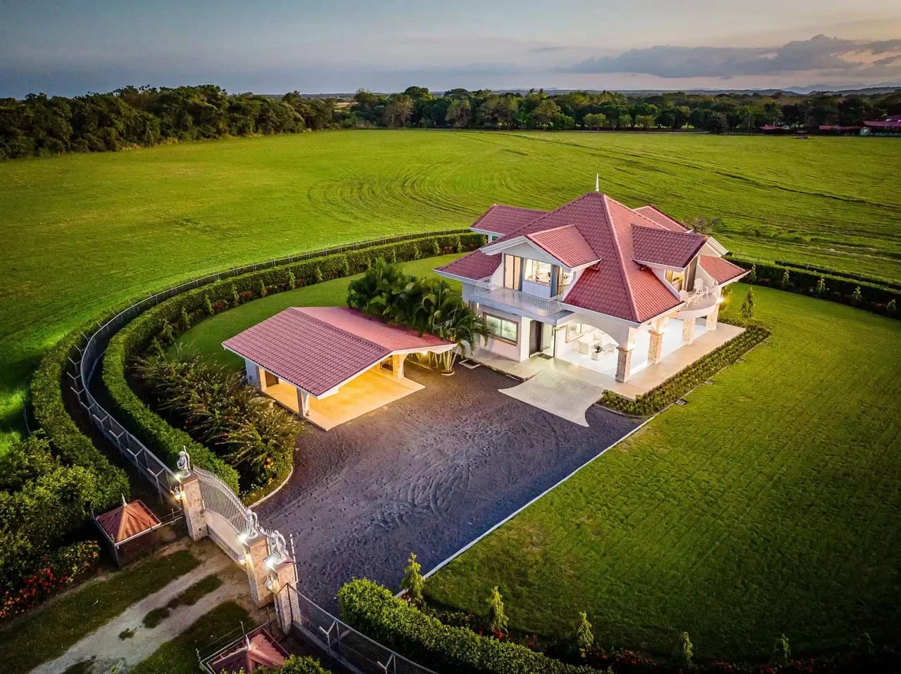 Luxury estate for sale in Guanacaste - photo 3