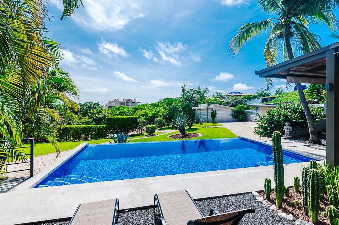 Casa Amani: Luxury Ocean-View Estate & Investment Opportunity in Tamarindo! - photo 41