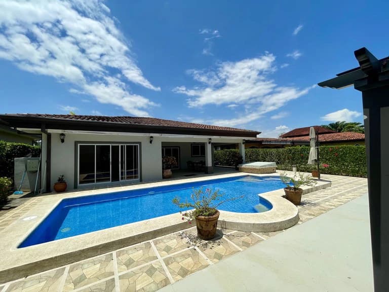 Casa Eight: Beach is my style! Playa Bejuco, Puntarenas, Costa del Sol. Fully Remodeled Tropical Sanctuary - photo 16