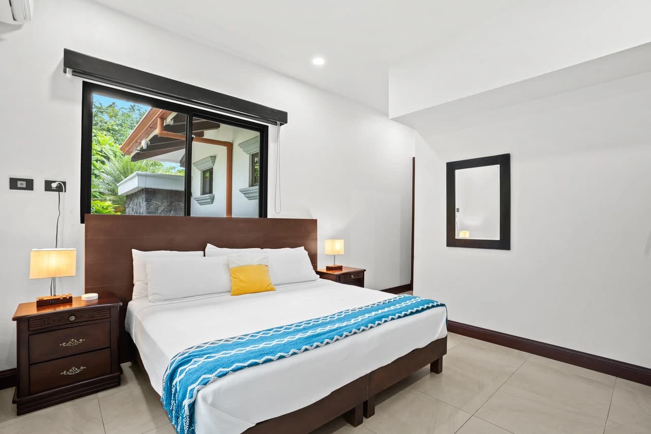Pura Vida House: 6 bedroom 6 Bathroom Rental Juggernaut in Gated Community - photo 30