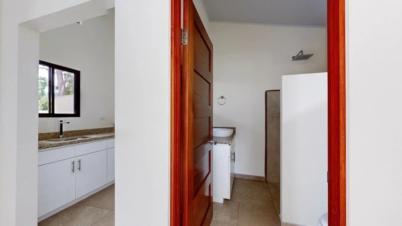 Modern 3-Bedroom Home Near Marino Ballena National Park – Central Uvita - photo 22