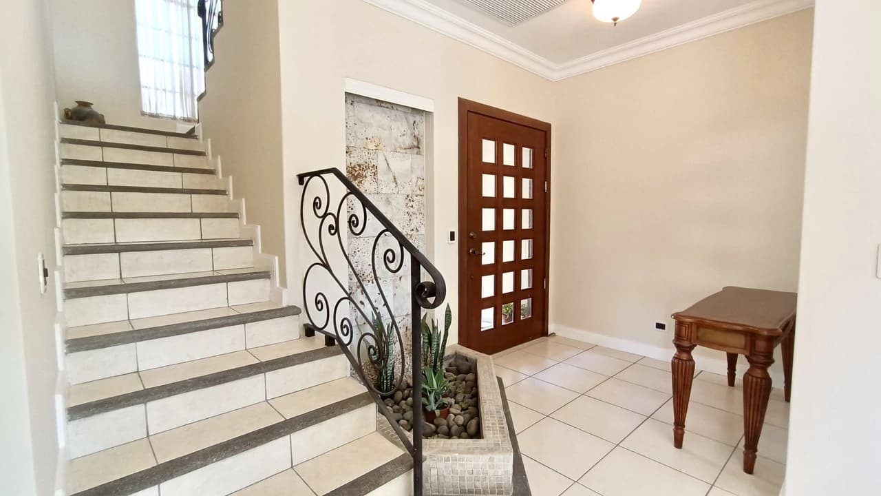 House for sale in Belen, Heredia, Costa Rica. Totally furnished!!! - photo 9