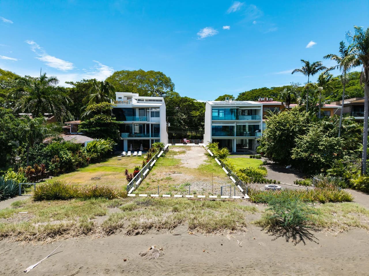 Titled Beachfront Lot: Expansive Pacific Views in Playa Potrero, Guanacaste, Costa Rica - photo 6