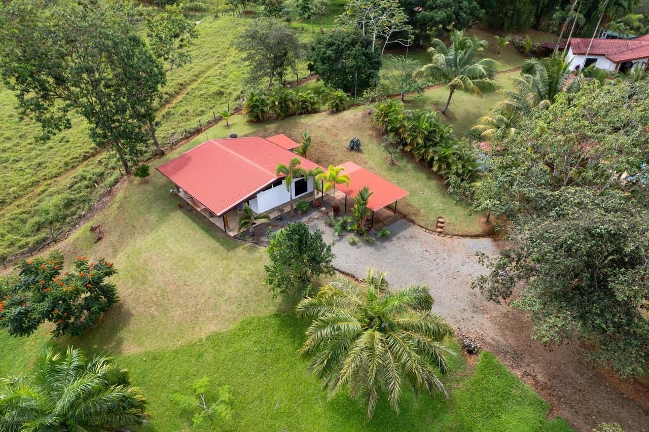 5 Bedroom Mountain Retreat Minutes from the Beach Platanillo Costa Rica - photo 48
