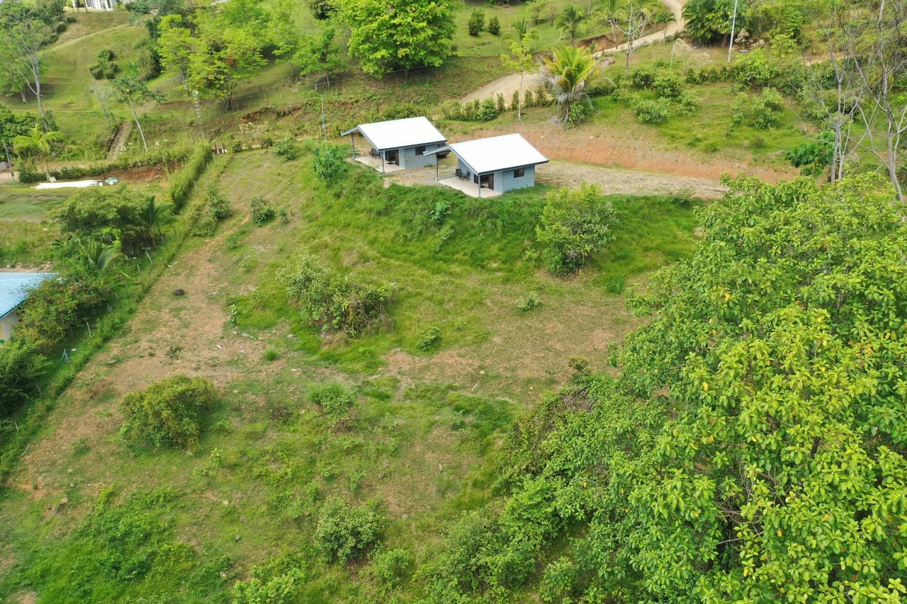 Mountain Mixed Use Building For Sale in Savegre - photo 13