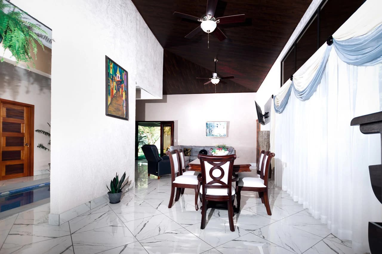 BRAND NEW 3-bedroom home, 5 minutes to Dominical Beach. - photo 7