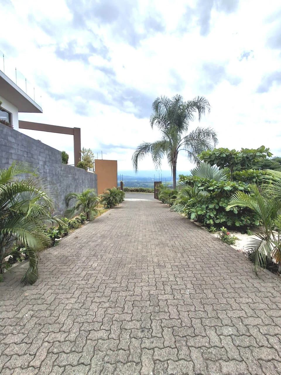 Casa Spectacular!: Entertainer's Dream Estate with Unrivaled 300° City Views! - photo 2