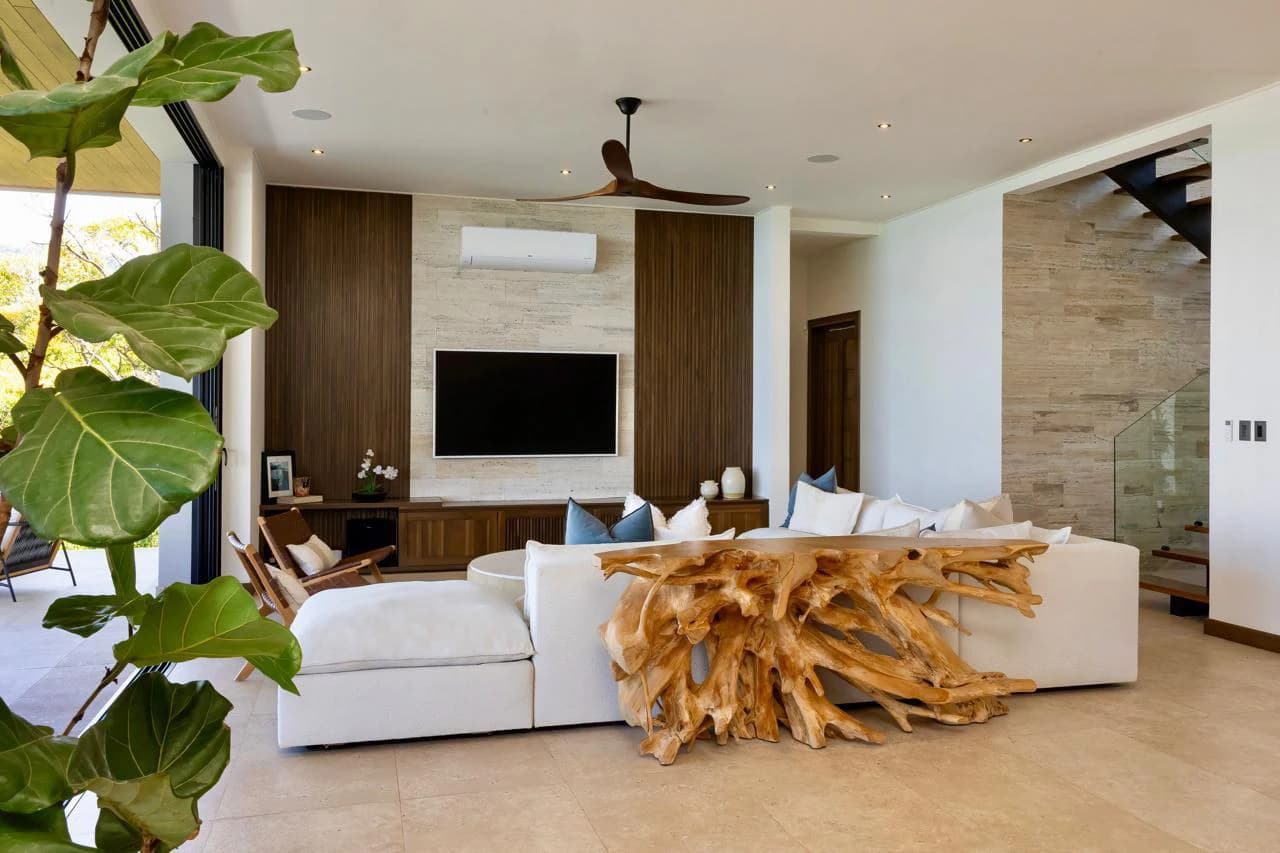 Luxurious 5 Bedroom Coastal Estate Dominical - photo 11