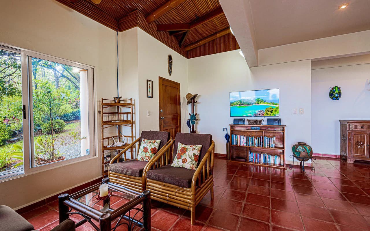 Whale's Tail Ocean View Estate with Extra Lot in Between Uvita and Dominical - photo 9