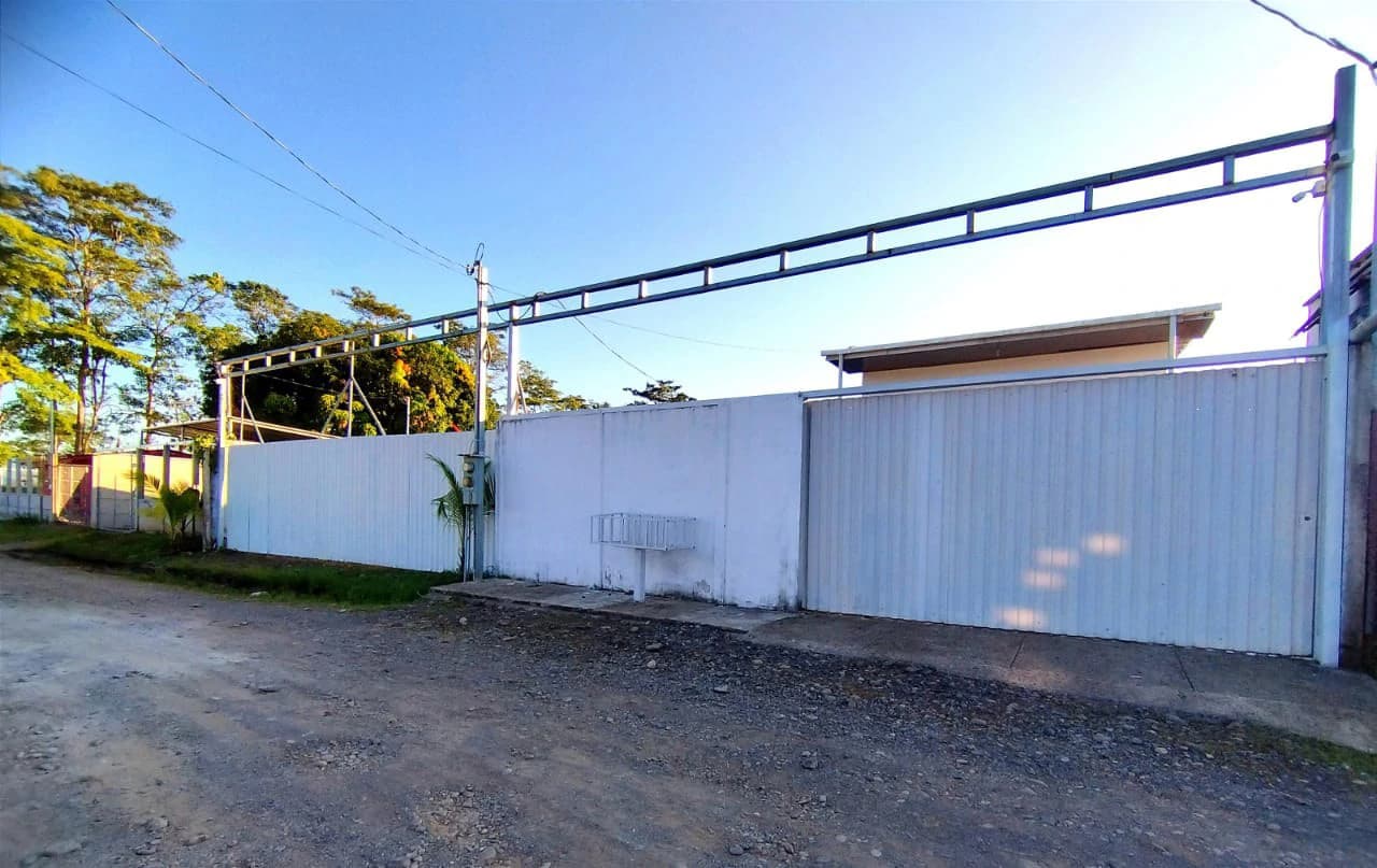 CASA PLAYA BANDERA: Just 2 minutes from the beach, property with house and independent apartment, ideal for investment - photo 6