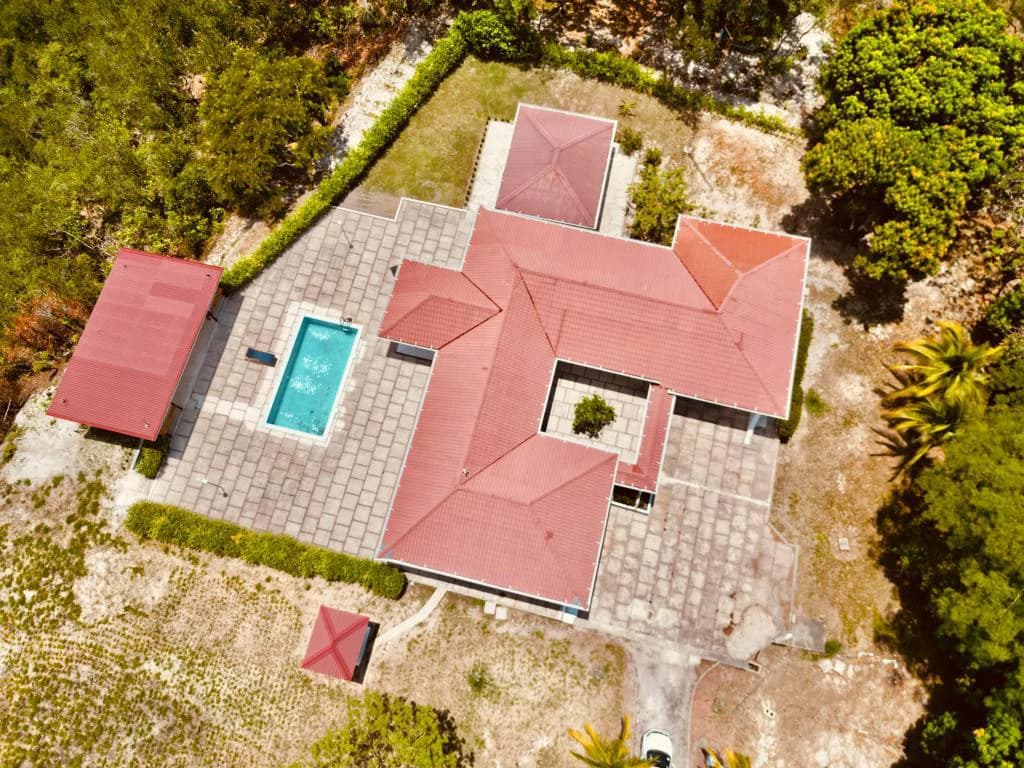 Mountain House For Sale in Curubandé - photo 17