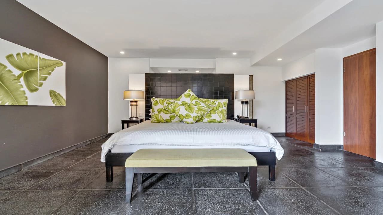 Panoramic Condos 26A: Live in the number one luxury development with private beach in the national reserve of Manuel Antonio - photo 16