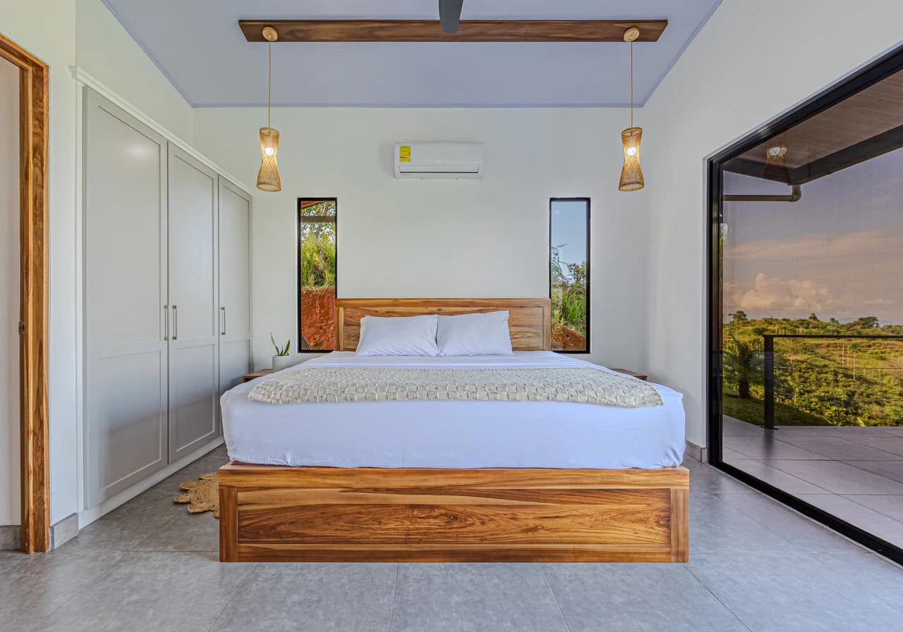 CHONTALES NEW VILLA WITH PANORAMIC OCEAN AND MOUNTAINS VIEWS: Mountain Villa For Sale in Ojochal - photo 12